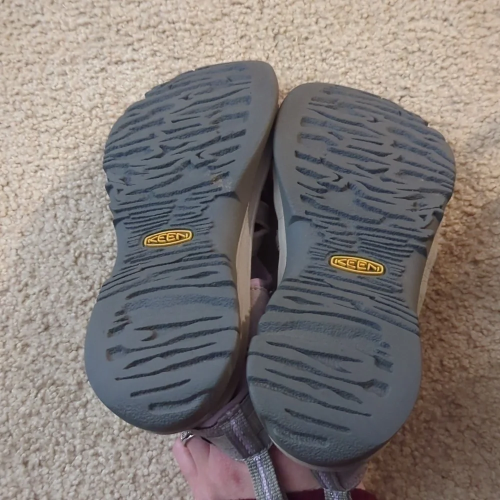 Keen Whisper Outdoor Sport Sandal Size US 7.5 Purple Waterproof Strappy - Picture 10 of 11